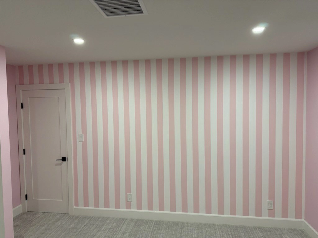 Wallpaper installation in Evanston